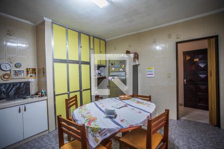 Casa à venda com 172m², 3 quartos e 1 vagaCozinha