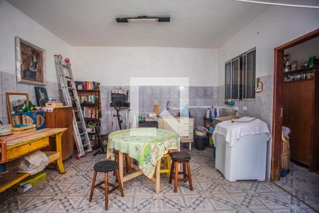 Casa à venda com 172m², 3 quartos e 1 vagaÁrea de Serviço