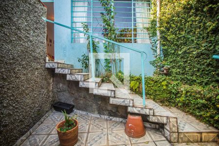 Casa à venda com 172m², 3 quartos e 1 vagaEntrada - Escadas