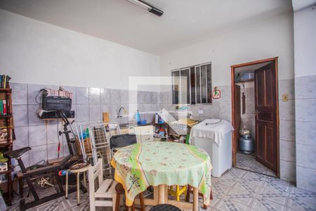 Casa à venda com 172m², 3 quartos e 1 vagaÁrea de Serviço