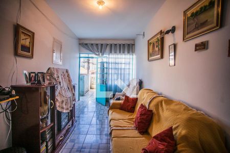 Casa à venda com 172m², 3 quartos e 1 vagaCorredor lateral