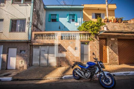 Casa à venda com 172m², 3 quartos e 1 vagaFachada