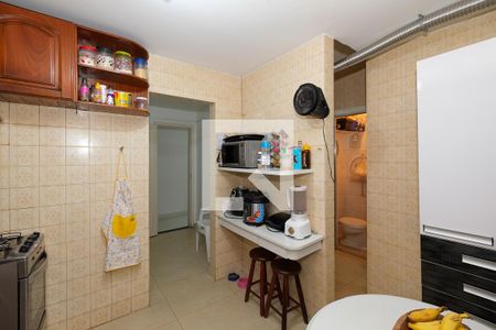 Apartamento à venda com 85m², 2 quartos e 1 vaga Apartamento à venda com 85m², 2 quartos e 1 vagaCozinha