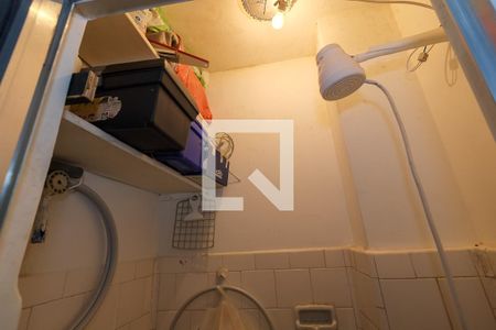Apartamento à venda com 85m², 2 quartos e 1 vaga Apartamento à venda com 85m², 2 quartos e 1 vagaBanheiro de Serviço