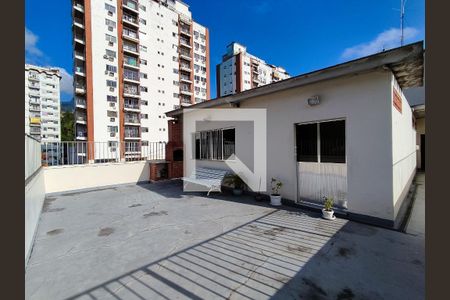 Apartamento à venda com 85m², 2 quartos e 1 vaga Apartamento à venda com 85m², 2 quartos e 1 vagaÁrea comum - Churrasqueira