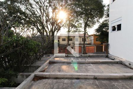 Casa para alugar com 367m², 4 quartos e 4 vagas Casa para alugar com 367m², 4 quartos e 4 vagasVista