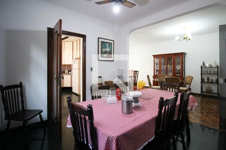 Casa para alugar com 367m², 4 quartos e 4 vagas Casa para alugar com 367m², 4 quartos e 4 vagasSala de Jantar