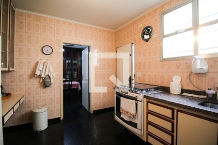 Casa para alugar com 367m², 4 quartos e 4 vagas Casa para alugar com 367m², 4 quartos e 4 vagasCozinha