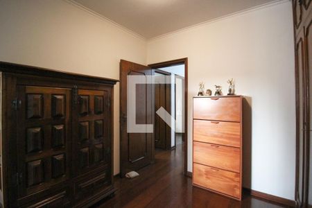 Casa para alugar com 367m², 4 quartos e 4 vagas Casa para alugar com 367m², 4 quartos e 4 vagasSuíte 2