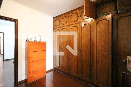 Casa para alugar com 367m², 4 quartos e 4 vagas Casa para alugar com 367m², 4 quartos e 4 vagasSuíte 2