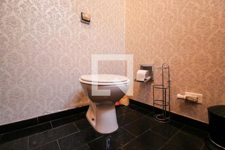 Casa para alugar com 367m², 4 quartos e 4 vagas Casa para alugar com 367m², 4 quartos e 4 vagasLavabo