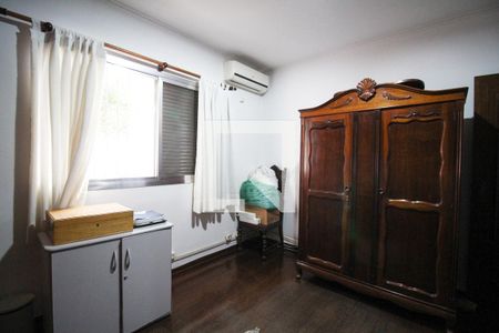 Casa para alugar com 367m², 4 quartos e 4 vagas Casa para alugar com 367m², 4 quartos e 4 vagasQuarto 1