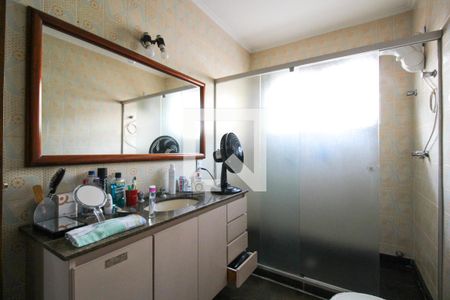 Casa para alugar com 367m², 4 quartos e 4 vagas Casa para alugar com 367m², 4 quartos e 4 vagasBanheiro