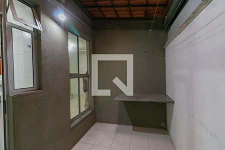 Apartamento à venda com 64m², 2 quartos e 1 vagaÁrea de Serviço