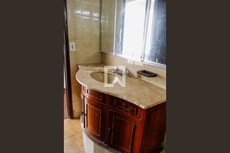 Apartamento à venda com 189m², 4 quartos e 4 vagas Apartamento à venda com 189m², 4 quartos e 4 vagasBanheiro