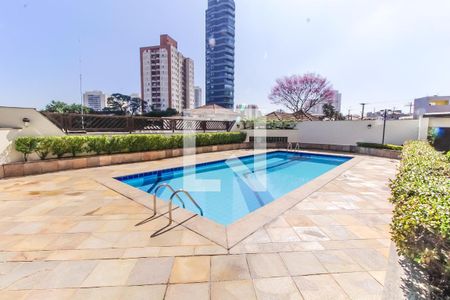Apartamento à venda com 118m², 3 quartos e 1 vaga Apartamento à venda com 118m², 3 quartos e 1 vagaÁrea comum - Piscina