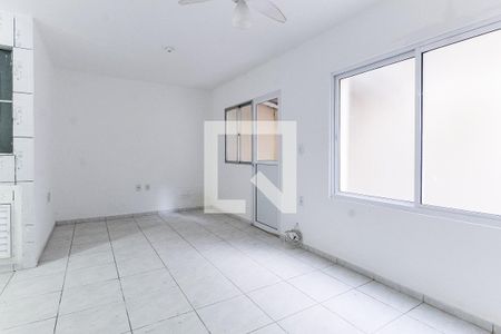 Sala/Quarto de kitnet/studio para alugar com 1 quarto, 45m² em Cristo Redentor, Porto Alegre