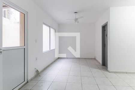 Sala/Quarto de kitnet/studio para alugar com 1 quarto, 45m² em Cristo Redentor, Porto Alegre