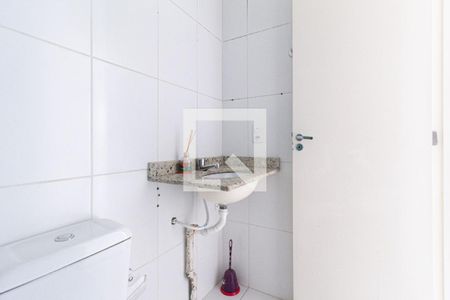 Apartamento à venda com 56m², 2 quartos e 1 vaga Apartamento à venda com 56m², 2 quartos e 1 vagaBanheiro