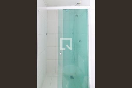 Apartamento à venda com 56m², 2 quartos e 1 vaga Apartamento à venda com 56m², 2 quartos e 1 vagaBanheiro