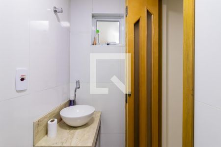 Casa à venda com 288m², 5 quartos e 3 vagas Casa à venda com 288m², 5 quartos e 3 vagasBanheiro Casa 2