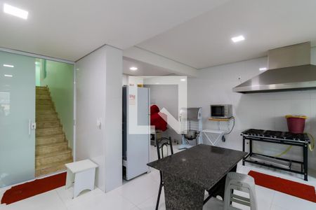 Casa à venda com 288m², 5 quartos e 3 vagas Casa à venda com 288m², 5 quartos e 3 vagasCozinha Casa 1