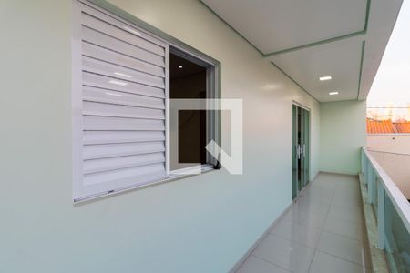Casa à venda com 288m², 5 quartos e 3 vagas Casa à venda com 288m², 5 quartos e 3 vagasSacada do Corredor casa 2