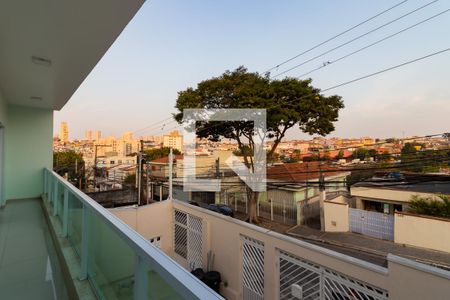 Casa à venda com 288m², 5 quartos e 3 vagas Casa à venda com 288m², 5 quartos e 3 vagasSacada do Quarto 3 Casa 1