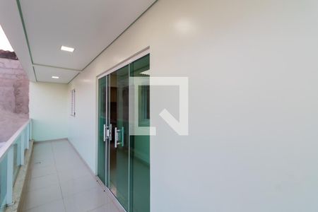 Casa à venda com 288m², 5 quartos e 3 vagas Casa à venda com 288m², 5 quartos e 3 vagasSacada do Corredor casa 2