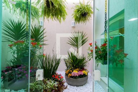 Casa à venda com 288m², 5 quartos e 3 vagas Casa à venda com 288m², 5 quartos e 3 vagasSala Casa 1