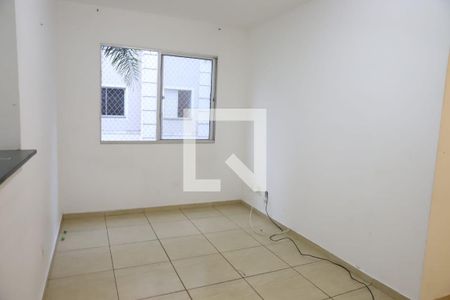 Sala de apartamento para alugar com 2 quartos, 49m² em Vila Urupês, Suzano