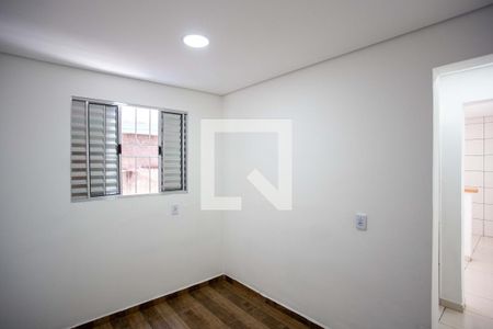 Quarto de casa para alugar com 1 quarto, 26m² em Taboão, Diadema
