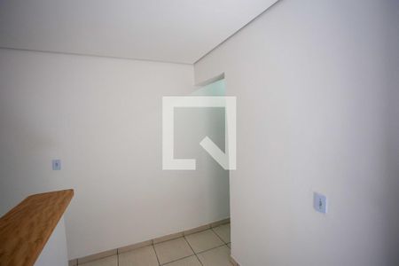 Sala/Cozinha de casa para alugar com 1 quarto, 26m² em Taboão, Diadema
