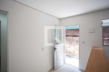 Sala/Cozinha de casa para alugar com 1 quarto, 26m² em Taboão, Diadema