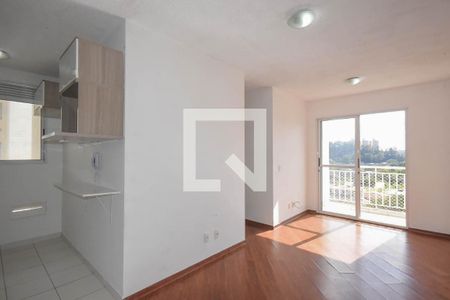 Sala de apartamento para alugar com 3 quartos, 70m² em Pirajussara, São Paulo