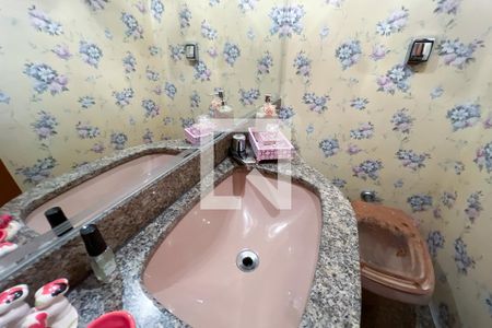 Apartamento à venda com 216m², 3 quartos e 3 vagasLavabo