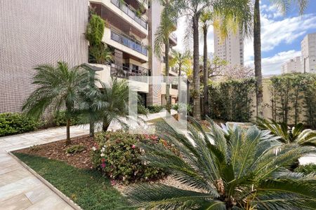 Apartamento à venda com 216m², 3 quartos e 3 vagasFachada