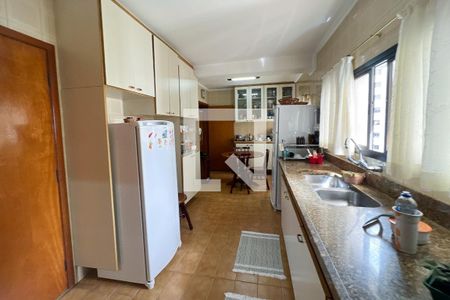 Apartamento à venda com 216m², 3 quartos e 3 vagasCozinha