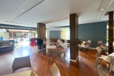 Apartamento à venda com 216m², 3 quartos e 3 vagasÁrea comum - Salão de festas