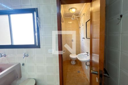 Apartamento à venda com 216m², 3 quartos e 3 vagasBanheiro de Serviço