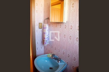 Casa à venda com 160m², 3 quartos e 1 vagaBanheiro 2