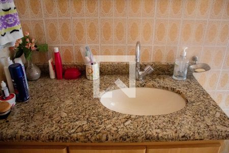 Casa à venda com 160m², 3 quartos e 1 vagaBanheiro