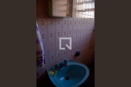 Casa à venda com 160m², 3 quartos e 1 vagaBanheiro 2