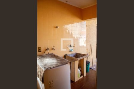 Casa à venda com 160m², 3 quartos e 1 vagaÁrea de Serviço