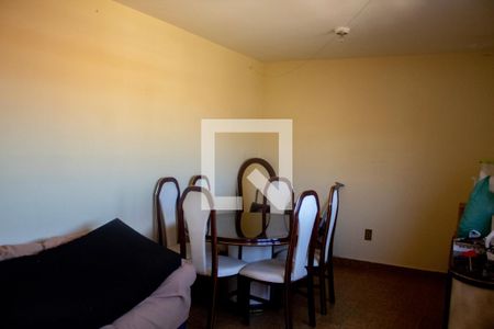 Casa à venda com 160m², 3 quartos e 1 vagaSalão