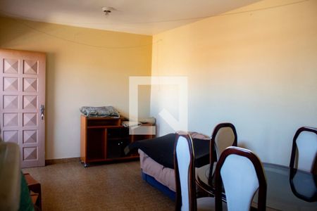 Casa à venda com 160m², 3 quartos e 1 vagaSalão