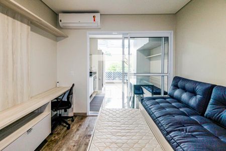 Sala de apartamento para alugar com 1 quarto, 44m² em Santo Amaro, São Paulo