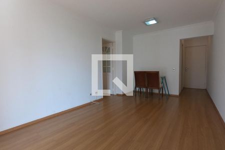 Sala de apartamento à venda com 3 quartos, 73m² em Vila Suzana, São Paulo