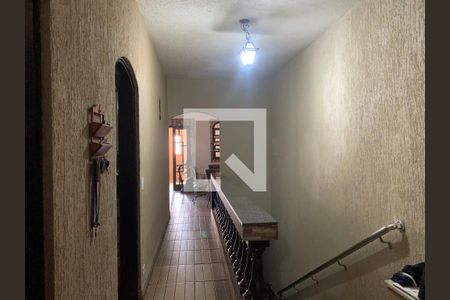 Casa de condomínio à venda com 800m², 2 quartos e 6 vagasCorredor