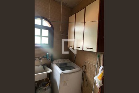 Casa de condomínio à venda com 800m², 2 quartos e 6 vagasLavanderia